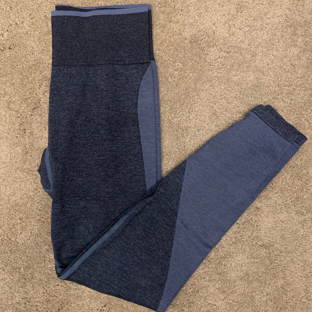 RESERVED PINK Victoria’s Secret Seamless Leggings